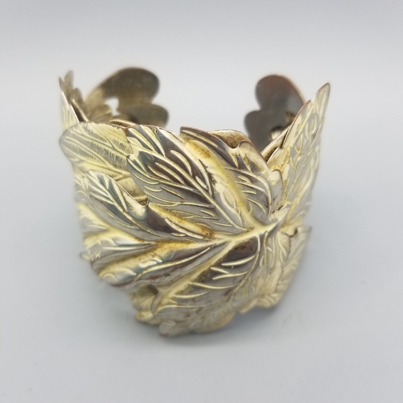 Metal Cuff Layered Oak Leaves - Picture 4 of 9